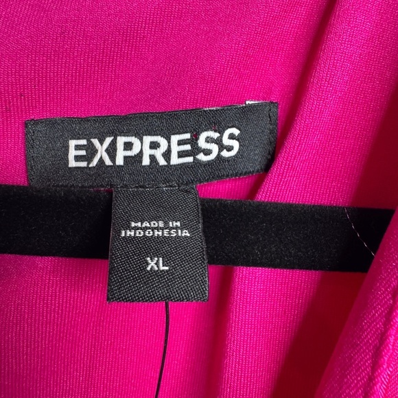 🆕 Express Women Pink V Neck Open Front Faux Wrap Knotted Waist Hi-Lo Maxi Dress - Picture 3 of 7